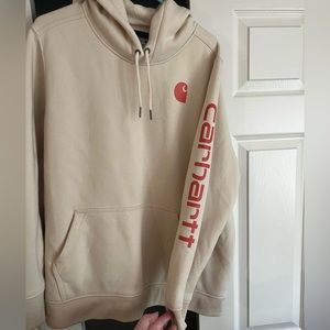 Woman’s carhartt sweatshirt